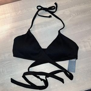 NWT Black Hollister criss cross bikini top medium